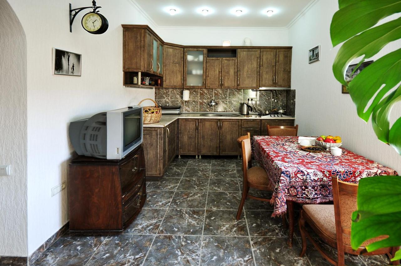 Vorontsov Old Tbilisi Apartment Exterior photo